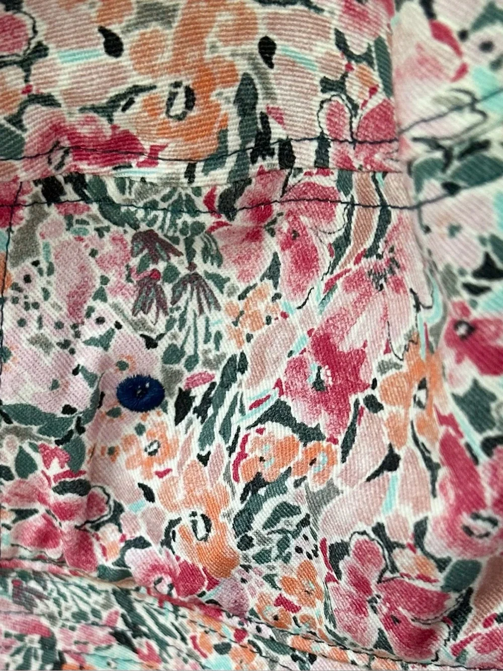L.L. Bean vibrant bucket